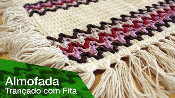 Bordado Almofada